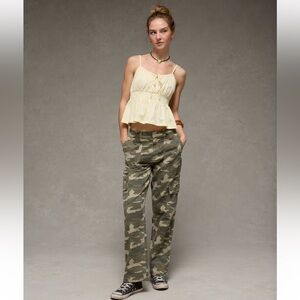 American Eagle Outfitters Women's Low Rise Baggy, Relaxed Fit Straight Leg Pants